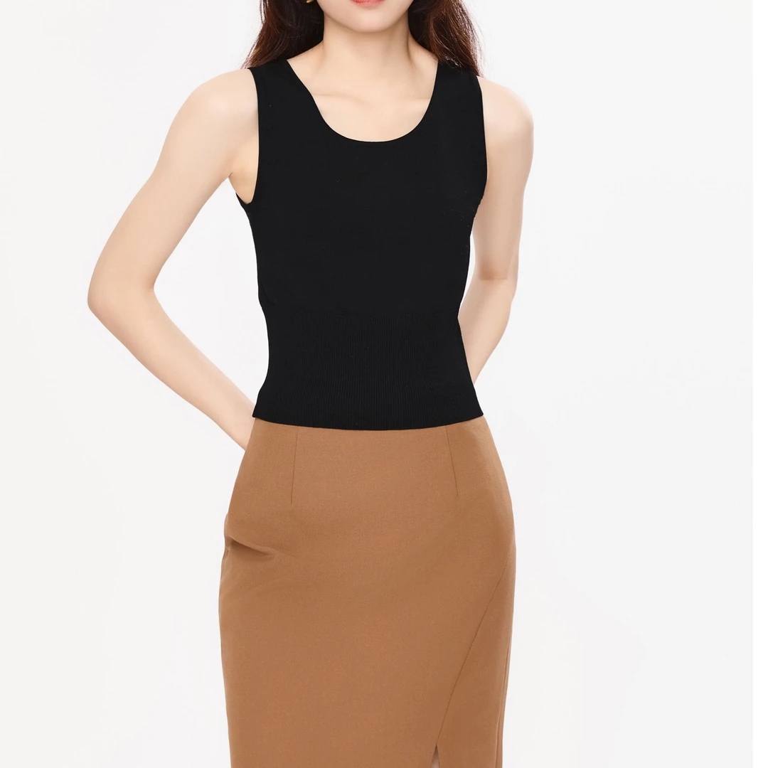 AMASS/阿玛施新款女装简约圆领素色百搭冰丝无袖针织背心5399590