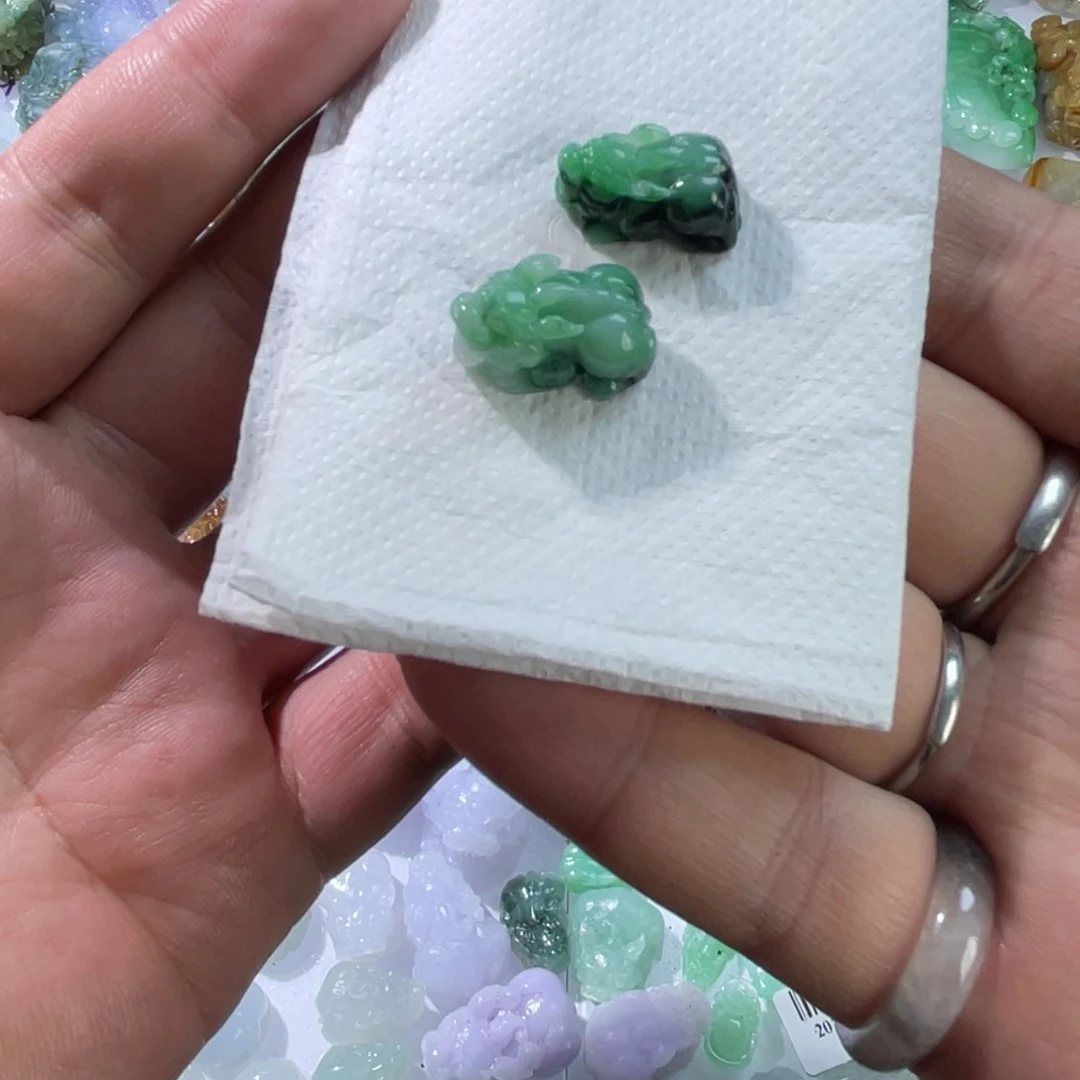 翡翠颈饰未镶嵌天然