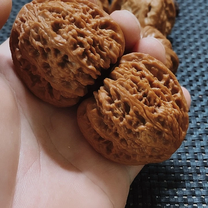 行***肉文玩核桃把件文玩核桃南疆
