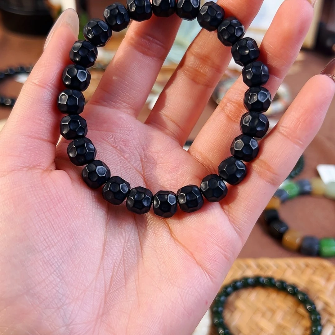 和田玉未镶嵌手串