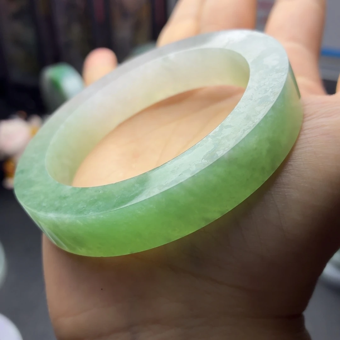 南***夏定制翡翠未镶嵌缅A翡翠多样性发一