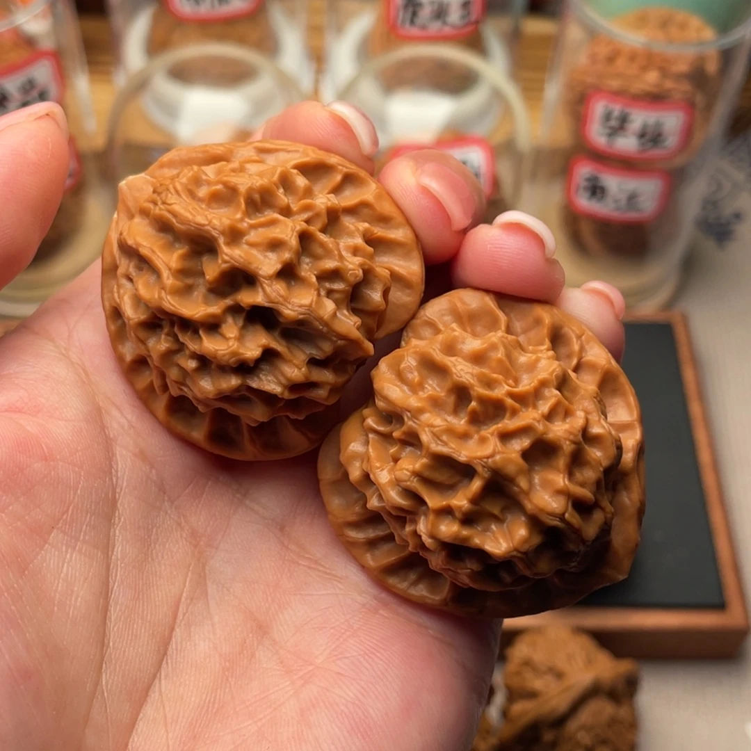 桃核把件全品纯野生龙鳞41