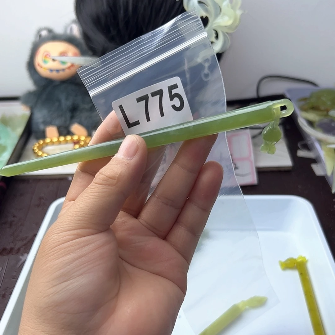 合金蛇纹石玉发饰小***啊