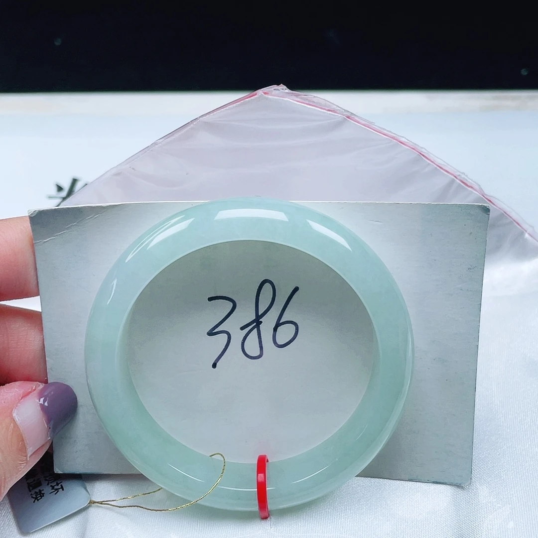 翡翠未镶嵌手镯缅甸翡翠50+