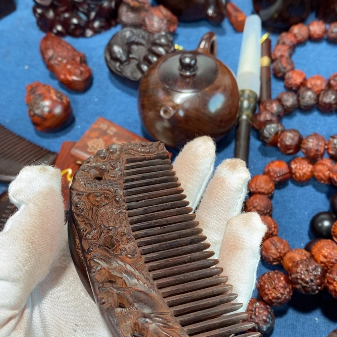 檀香紫檀（小叶紫檀）其他教****杨微瑕处理不退不换