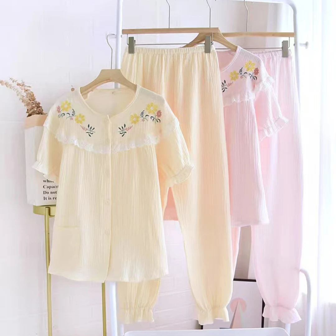 2025女刺绣蕾丝拼接减龄甜美风夏季家居套装亲肤短袖长裤C-CL549