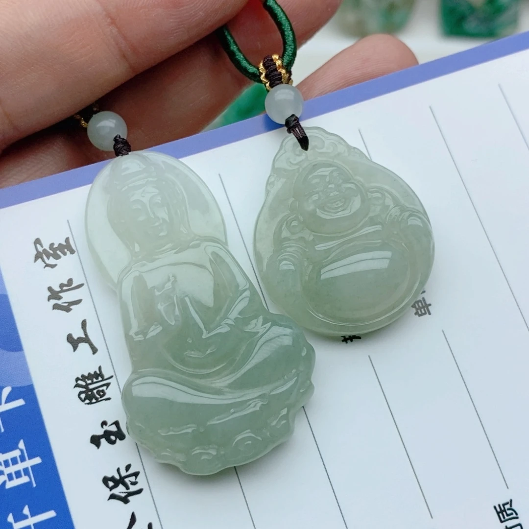 独山玉颈饰未镶嵌烟**茫