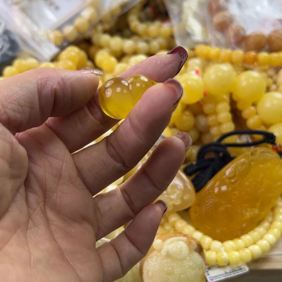琥珀珠宝奇石未镶嵌