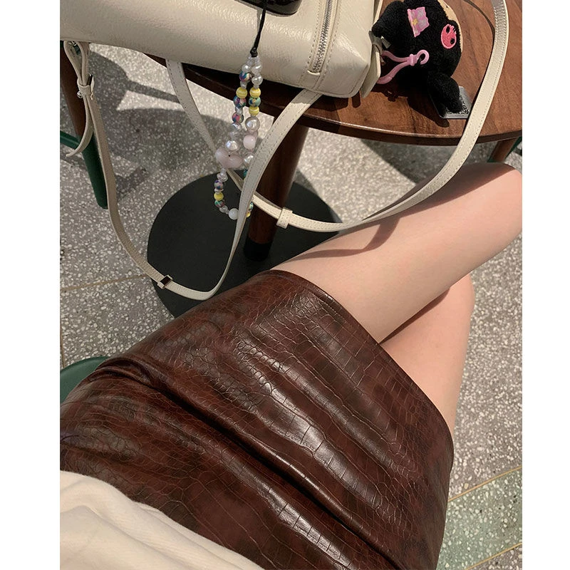 鳄鱼纹皮裙半身裙2025春季新款短裙韩版高腰显瘦洋气百搭字裙子
