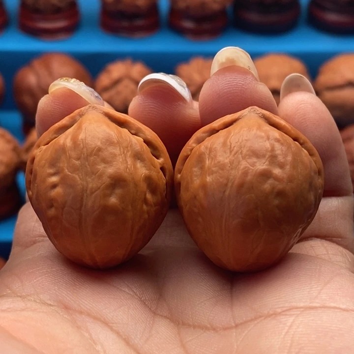 核桃精品文玩核桃手捻黄金球