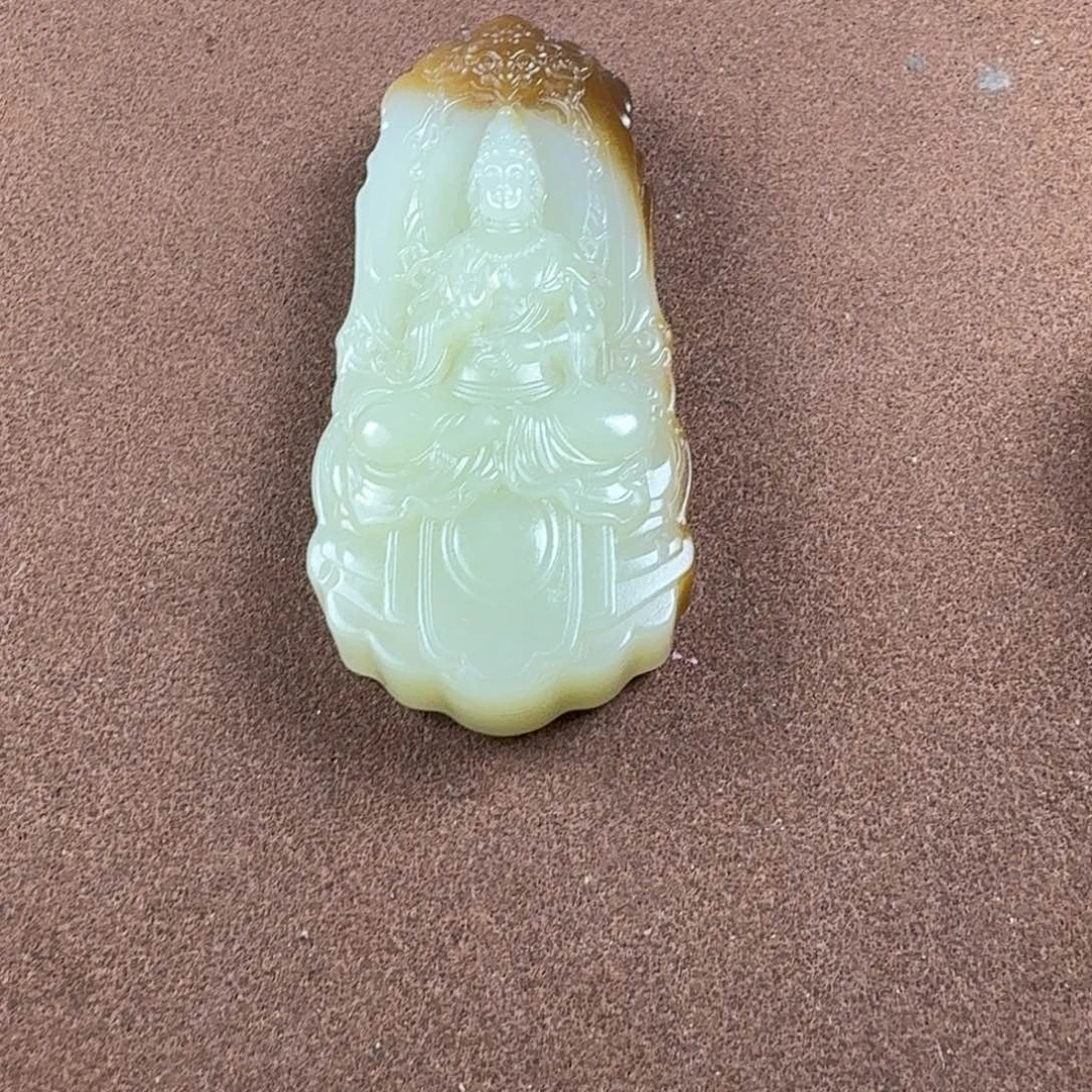 我***良和田玉未镶嵌颈饰