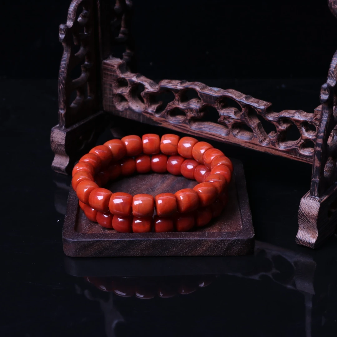 高品精美南红玛瑙10mm左右直切手串一条N594（多样性发其一）