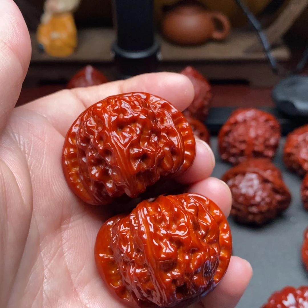 吊坠文玩核桃九**月39白狮子