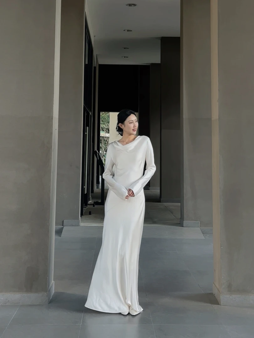 056白色两件套连衣裙