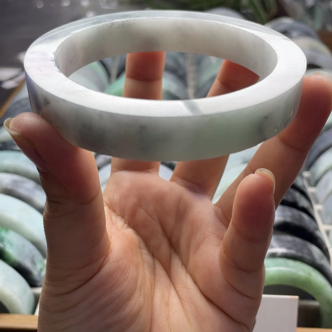 L***y定制翡翠未镶嵌纯天然缅甸翡翠