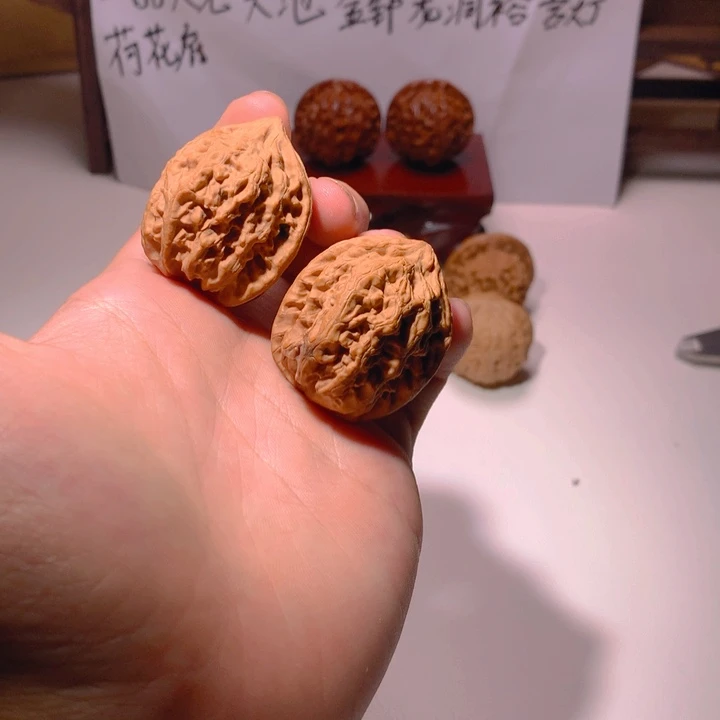 文玩核桃吊坠一品大员