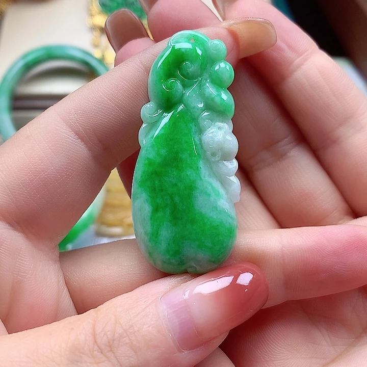 颈饰未镶嵌翡翠河*翡翠