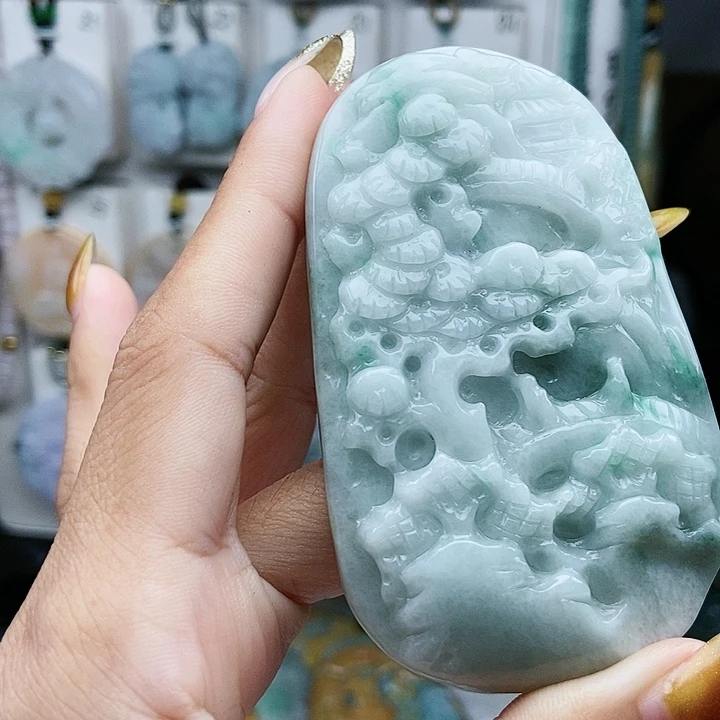 翡翠未镶嵌颈饰翡翠