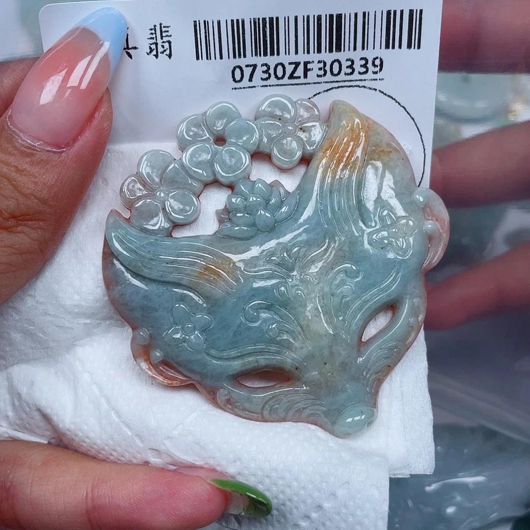 翡翠未镶嵌吊坠(不含链)