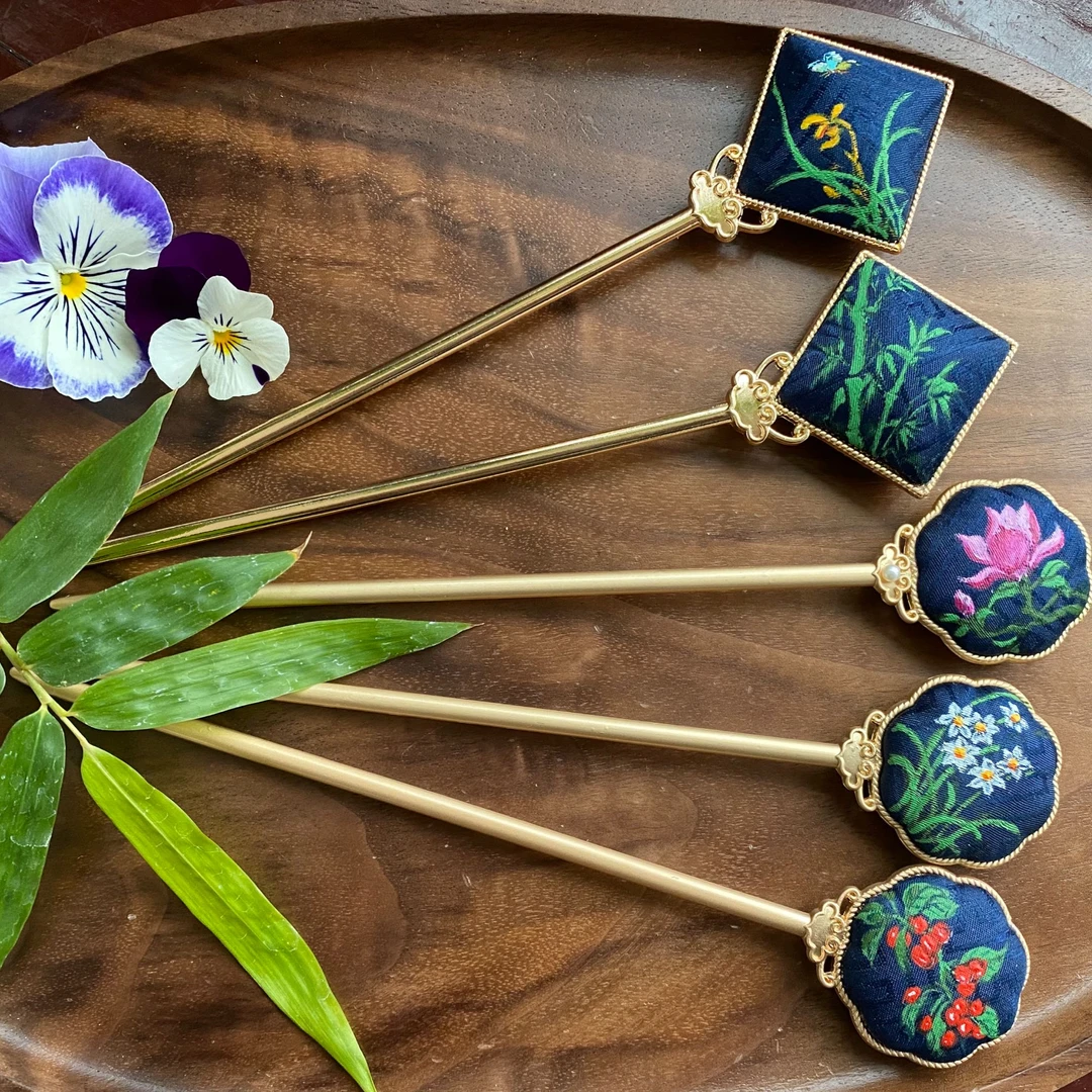 宋锦手工手绘大发簪、边夹 中国风（手工制作，默认微瑕疵，不退不换）