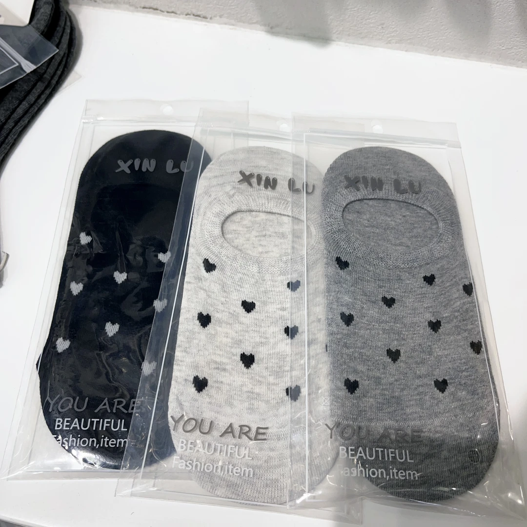 D75桃心隐形袜到手三双