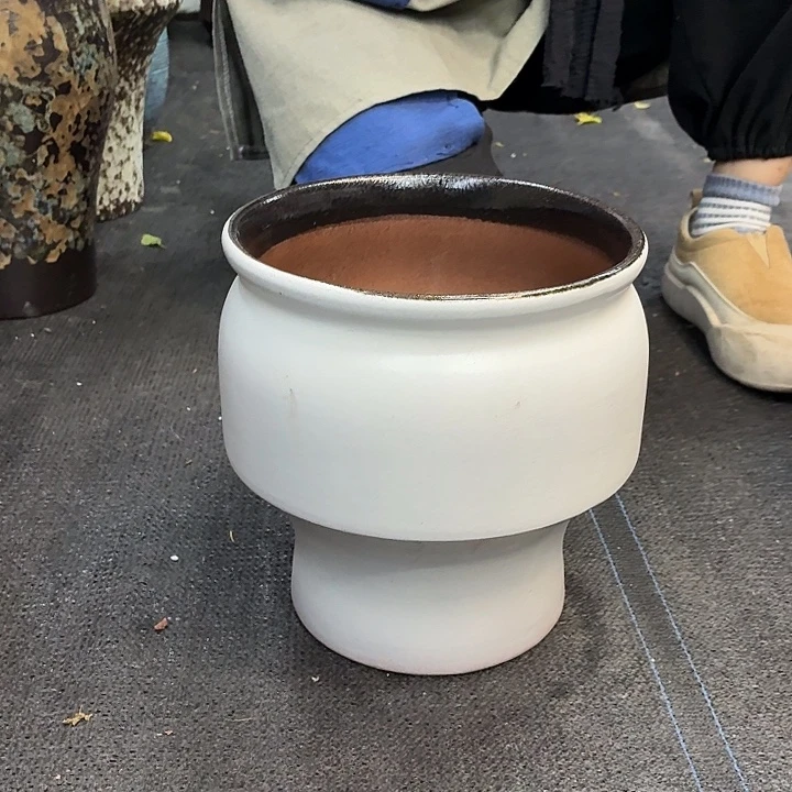 19-21 -粗陶花盆有孔