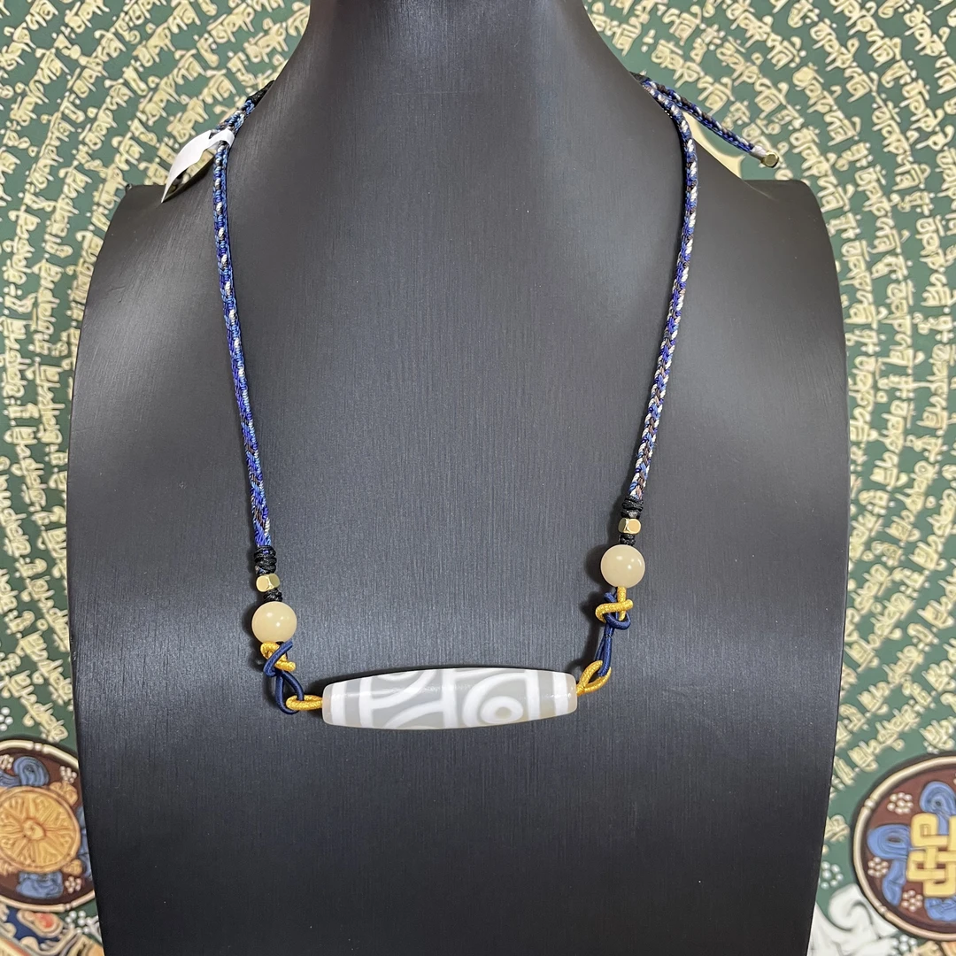 【叁】四眼玛瑙项链白色横珠