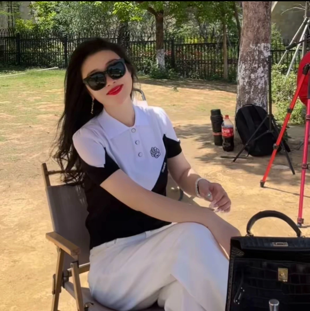 深圳南油黑白百搭透气轻奢潮流夏季休闲时尚上衣女