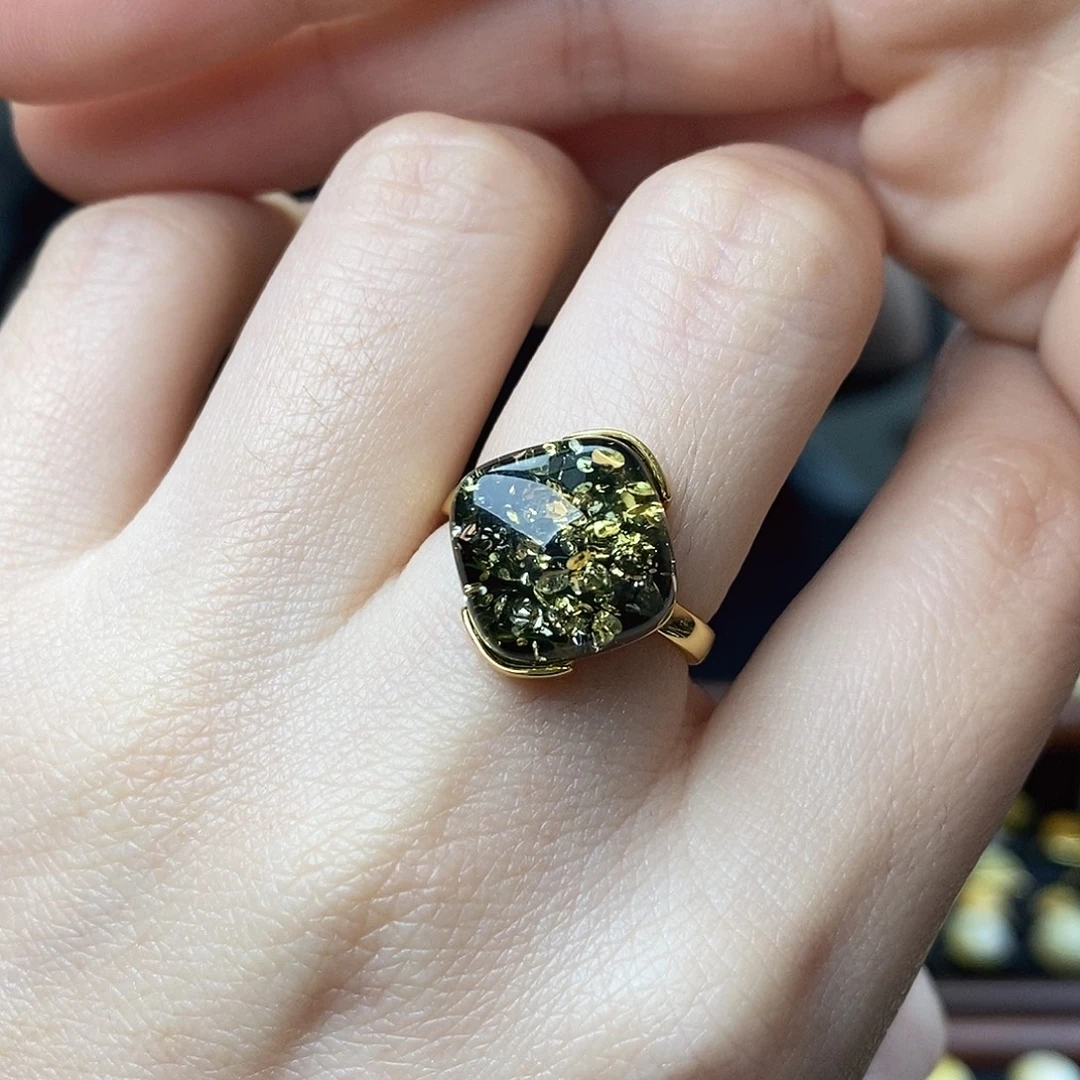 琥珀未镶嵌裸石成品