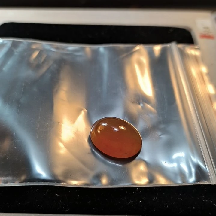 余***石英岩玉未镶嵌戒面