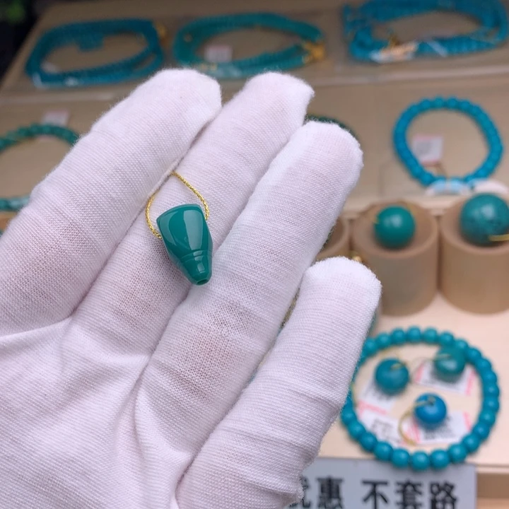 未镶嵌绿松石珠宝奇石
