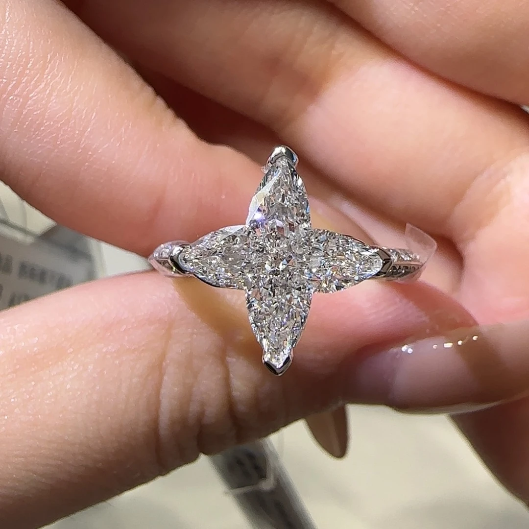 实验室培育钻石铂Pt950镶嵌LV切3卡