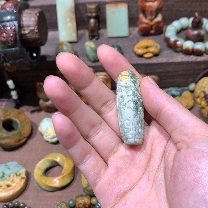 岫岩河磨玉（透闪石质玉）未镶嵌挂件