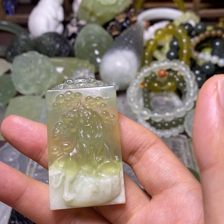 岫玉未镶嵌岫玉颈饰