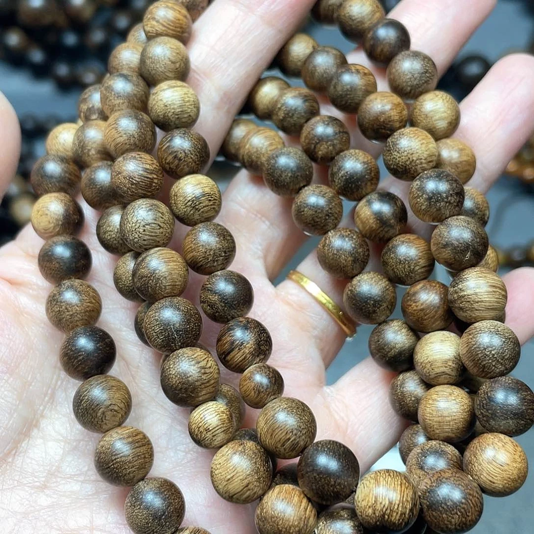 沉香手串白棋瘤疤0.8