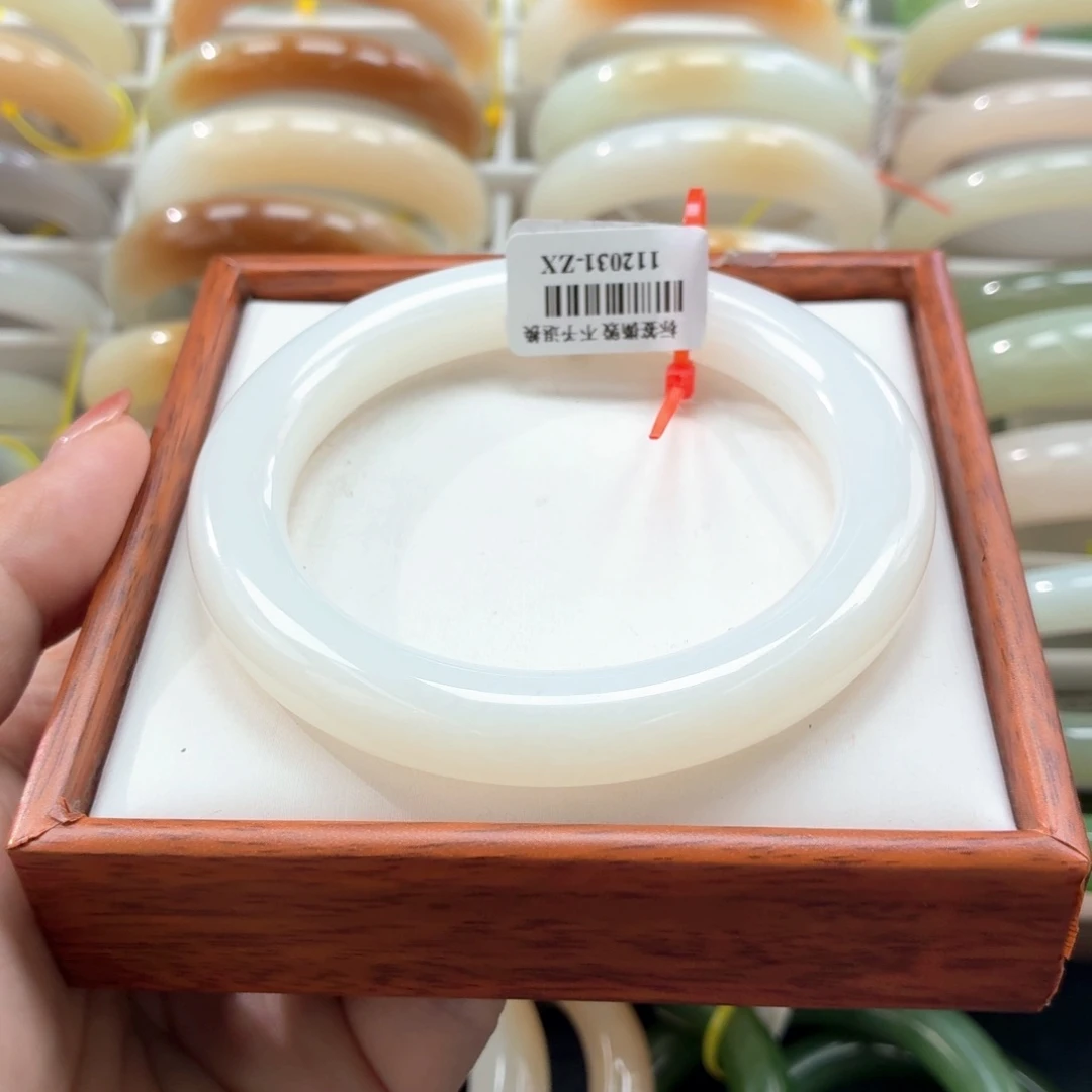 和田玉手镯未镶嵌上新羊脂白61.2