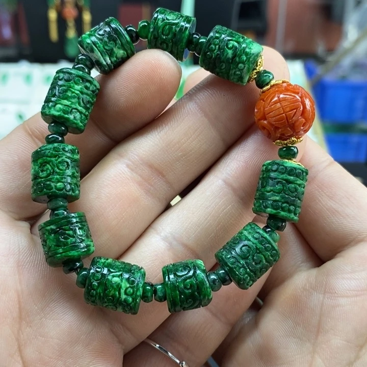 翡翠颈饰未镶嵌手链