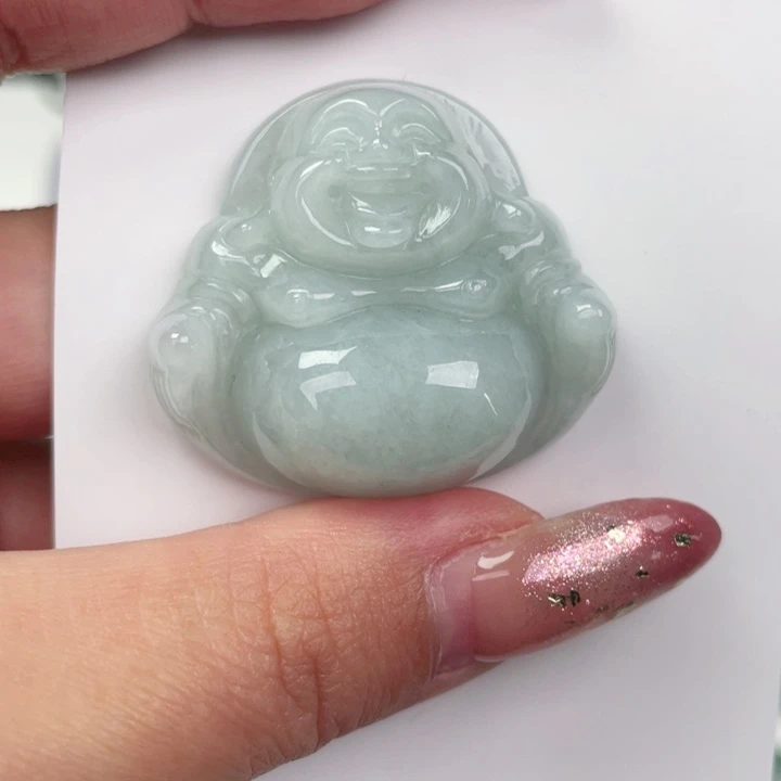 翡翠未镶嵌颈饰佛公包容心