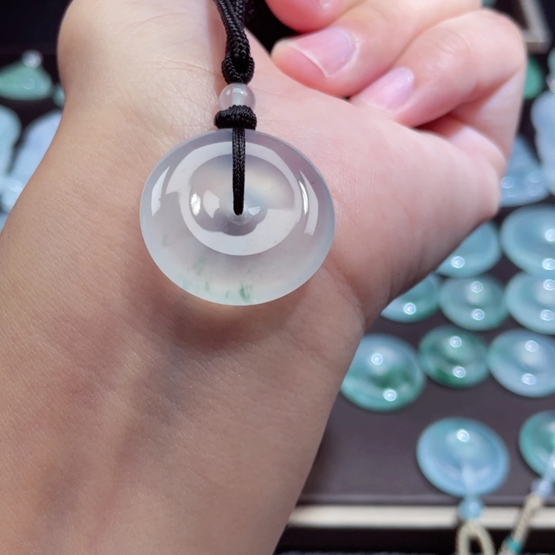 颈饰未镶嵌翡翠扣子