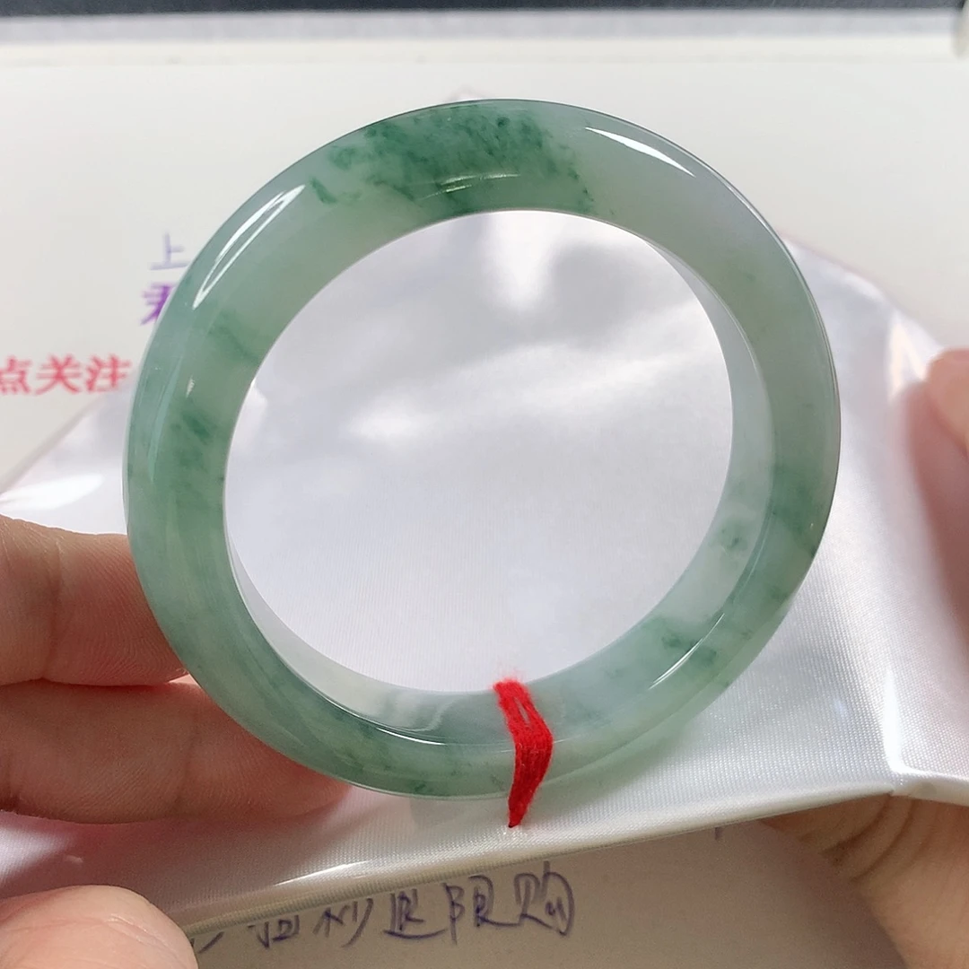 未镶嵌手镯翡翠 需包容表皮裂一点点①⑨⑥