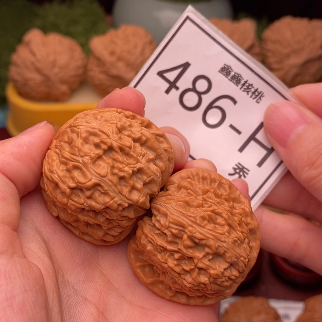 文玩核桃把件白狮38