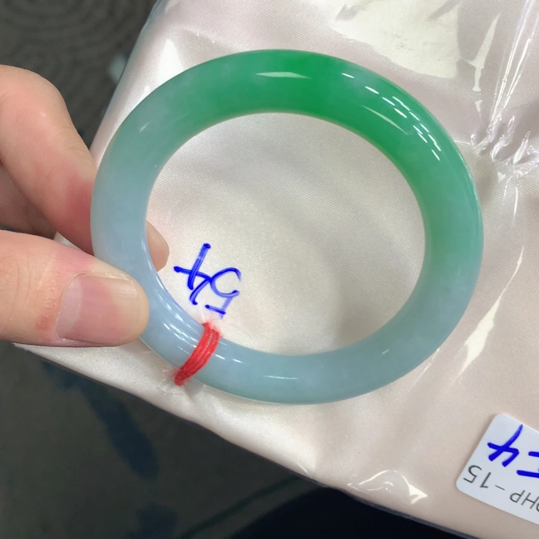*****未镶嵌手镯（圆镯）翡翠翡翠