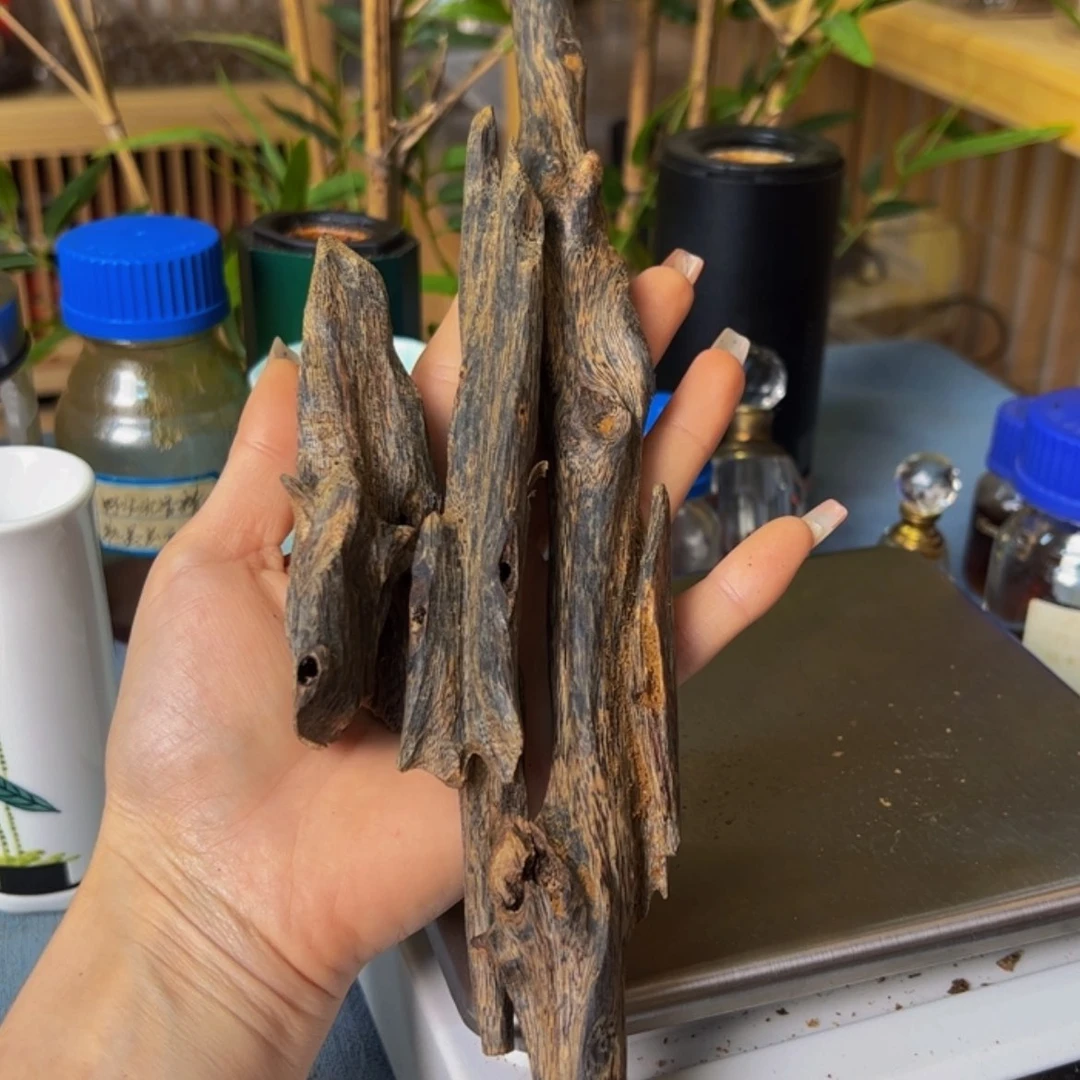 【闪购商品】沉香碎屑沉香韦*生奇楠紫棋树心虫漏高端老料110克