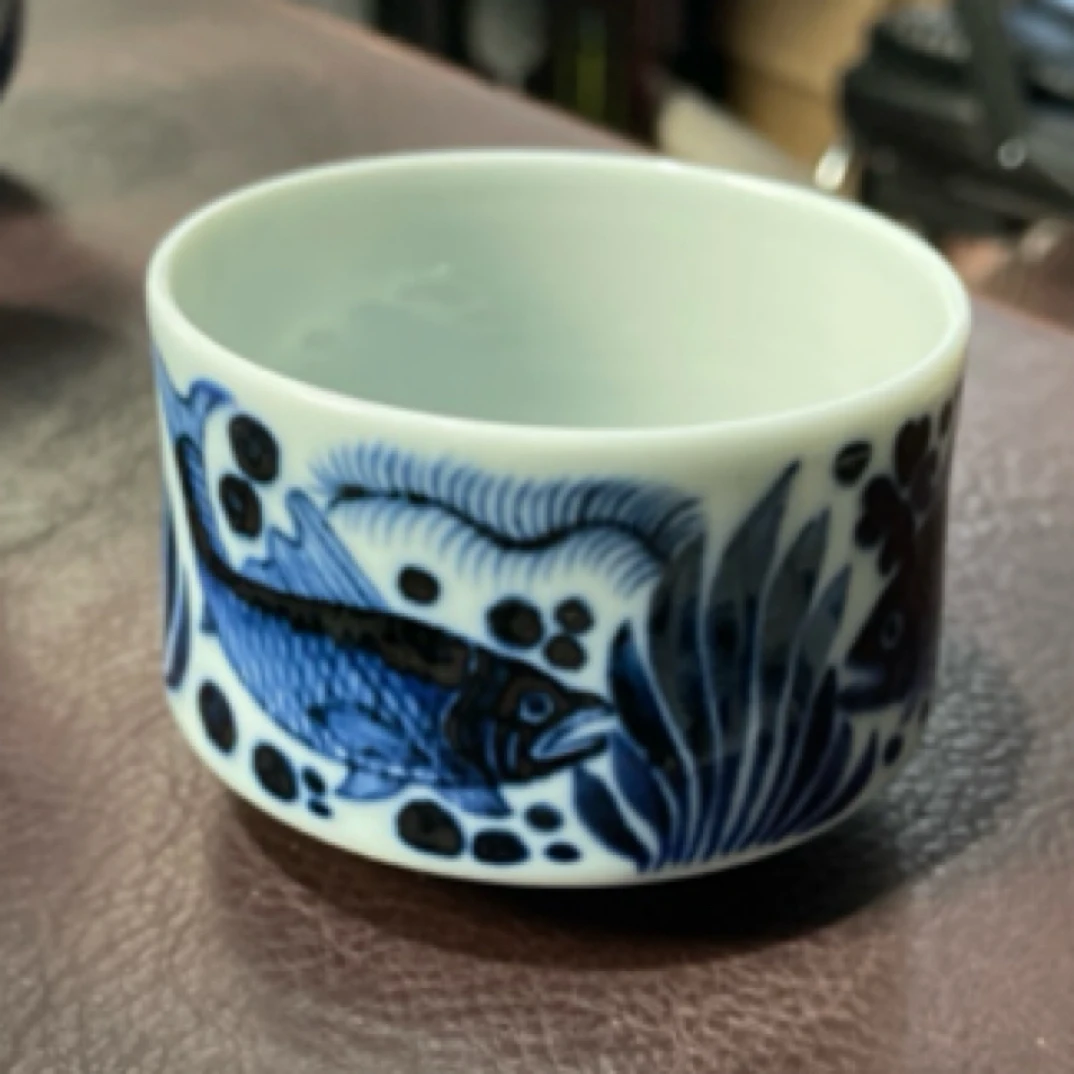 柴窑鱼藻禅定杯微瑕容量100左右