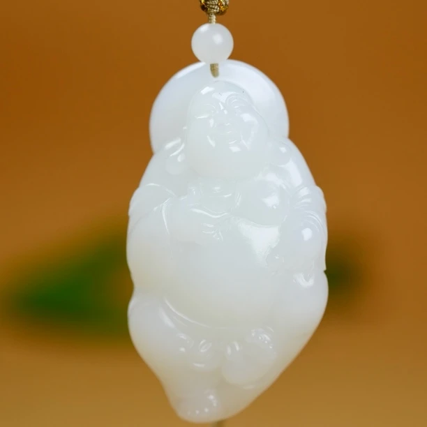 精品珍藏级细腻油润山料羊脂白玉俏雕笑佛吊坠玉佩玉坠