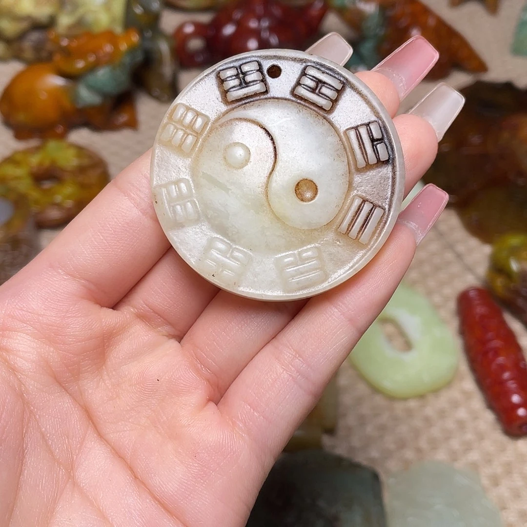 蛇纹石玉未镶嵌如图