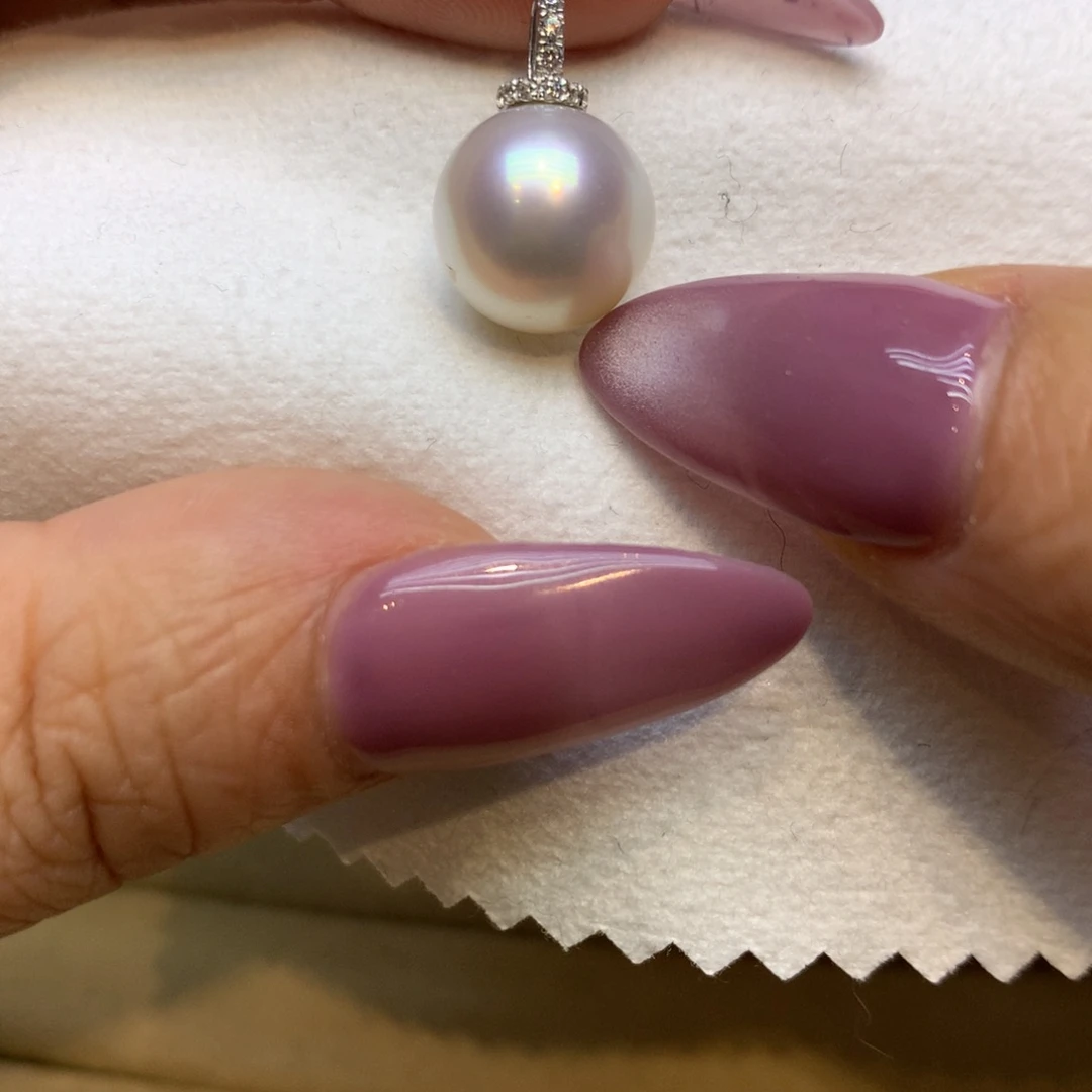 颈饰18K金镶嵌海水珍珠