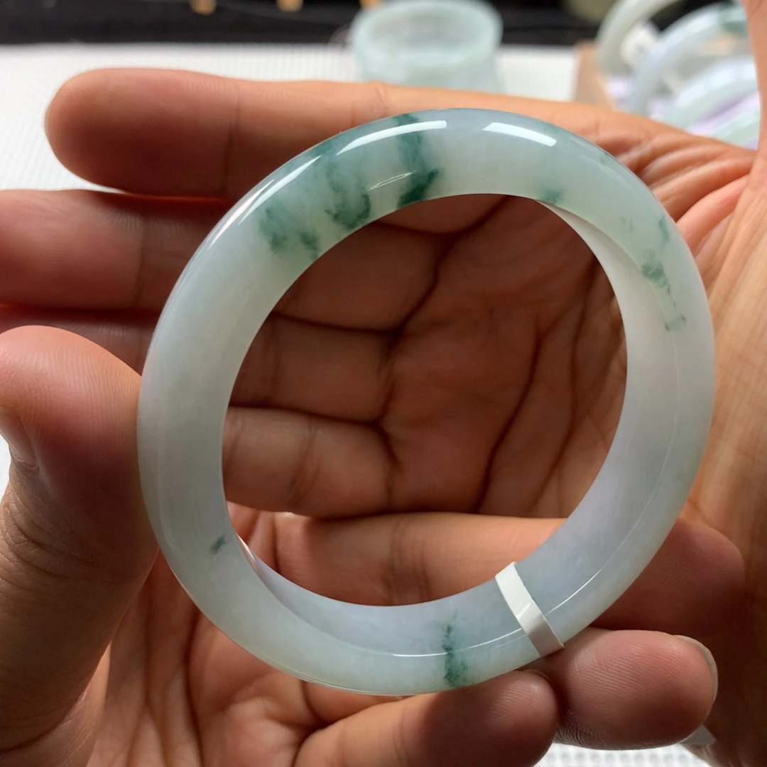 翡翠手镯未镶嵌12号