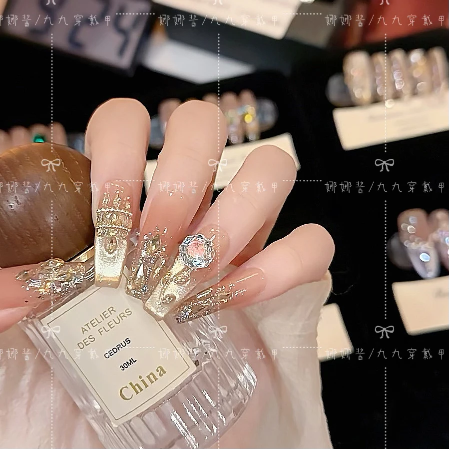 【女神加冕】秋冬轻奢满钻爆闪鎏金猫眼美甲纯手工穿戴甲