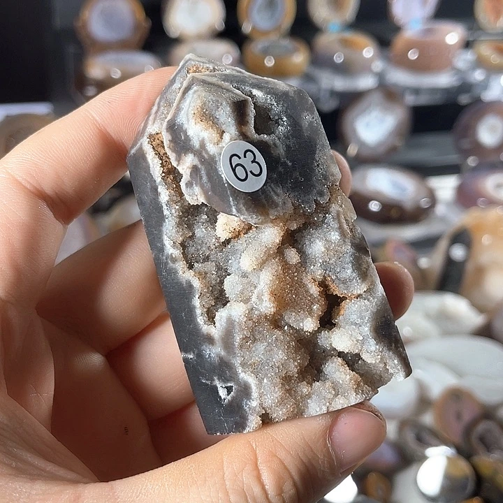 未镶嵌玛瑙/玉髓珠宝奇石